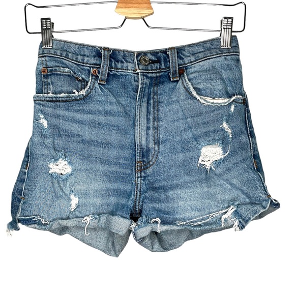 Abercrombie & Fitch Pants - Abercrombie & Fitch distressed high rise 4” short size 25 beach summer